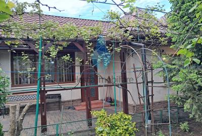 Casă cu 4 camere în Moara de Vânt