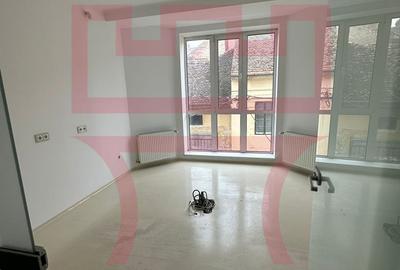 Spatiu  1200mp lift propriu functiuni mixte medical birouri invatamant - 12