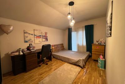 De vanzare | Casa Individuala | 154 mp | Transylvania College | Strada Privata - 17