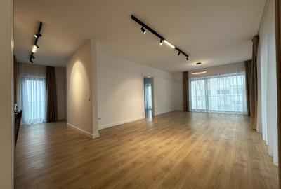 Apartament cu 3 camere în Victoriei