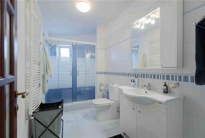 Casa de Lux in Livada cu Ciresi Eleganta, Confort si Panorama de Vis - 16