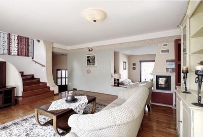 Proprietate cu suprafata generoasa | Zona AFI - 5