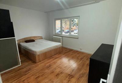 Apartament 2 camere parter inalt zona B-dul Nicolae Titulescu - 1