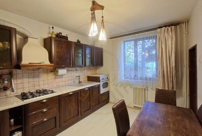 Casa Centrala de vanzare - Strada Rahovei Pitesti - 16