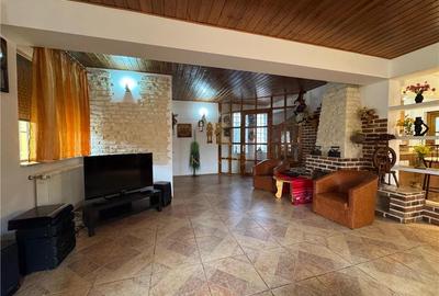Refugiu de vis in Busteni – casa cocheta cu teren generos si priveliste spectacu - 4