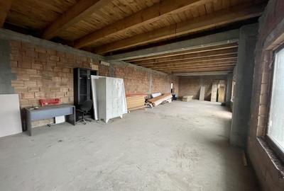 Pensiune cu piscina in constructie - 11