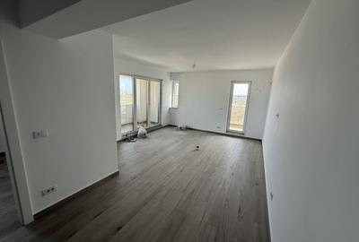 Apartament cu 3 camere decomandat în Tomis Plus