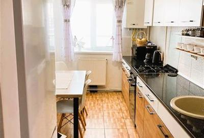 Apartament 3 camere, decomandat, 2 BAI, etaj 3, zona Craiter - 5