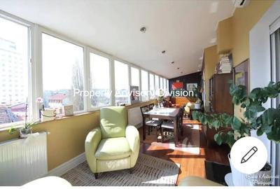 Apartament cu 3 camere, mobilat în Victoriei