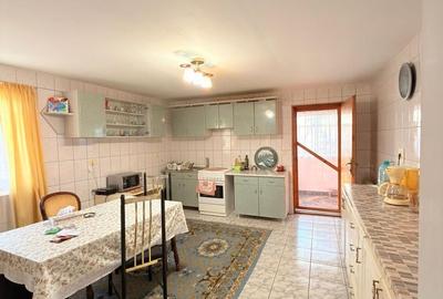 Vilă Spațioasă cu 5 Camere - 360.000 euro- Zona Girocului - 13