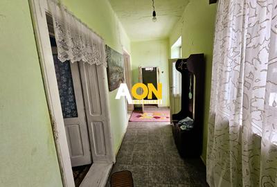 Casă traditională, 3 camere, 1766 mp teren, la asfalt, Vintu de Jos - 6