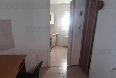 Unirii Marasesti apartament  in vila etaj 1/2 - 5