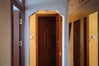 Apartament 3 Camere,1 Decembrie,Metrou,Mobilat Utilat,Balcon,Boxa,et4/4 - 2