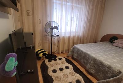 Valu lui Traian -casa 3 camere cu teren 300 mp -gaze la poarta 77900 euro - 9