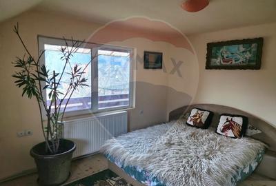 Casă / Vilă cu 7 camere de vânzare - 24