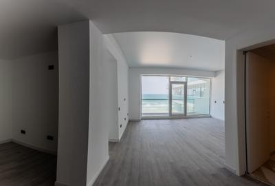 Apartament cu 3 camere decomandat în Năvodari