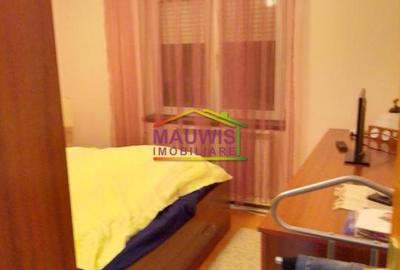 Apartament cu 3 camere în Basarabia