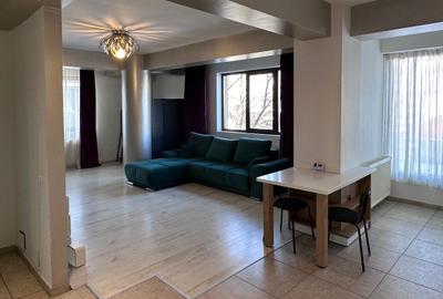 Bloc nou.etaj 2 din 3. Ap de 2 camere 71 mp - 1