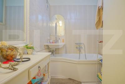 Apartament ultracentral de lux, 3 camere, afacere activa pe Booking 9.9/10 - 9