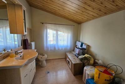 Casa cu piscina - Chiajna (6 dormitoare - 6 bai - 2 livinguri) - 9