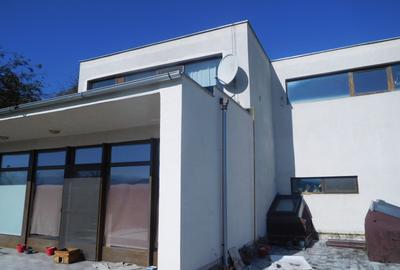 Casa spatioasa cu o panorama excelenta - 14