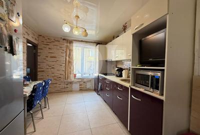 Apartament cu 2 dormitoare /loc de parcare /Floresti - 1
