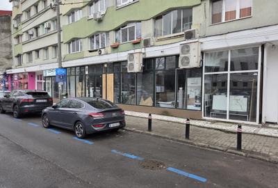 BANU MANTA-PRIMARIA SECT 1,SPATIU COMERCIAL255 MP,3400 EURO - 3