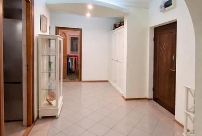 Apartament 3 camere ,Ultracentral-vedere panoramică asupra orașului - 4