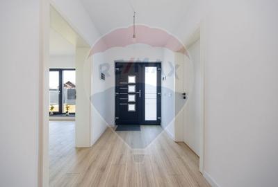 Casa 4 camere- noua-la cheie, poziție excelentă in Harman - 8
