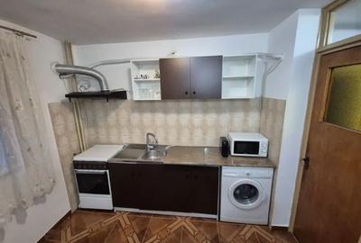 RAHOVA STR  TULCEA  AP 2 CAM BLOC REABILITAT - 3