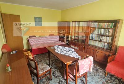 Apartament 3 camere Gavana 3, decomandat, spatios, liber. - 1
