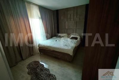 Apartament 3 camere , Zona Targul Saptamanal, mobilat si utilat, 2 locuri parcar - 1
