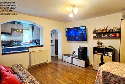 Casa la pret de apartament si teren 2358 mp, com .Girov - 2