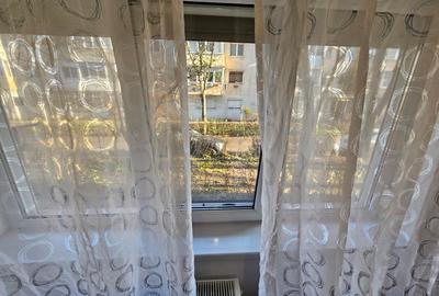 Apartament cu 2 camere semidecomandat, mobilat în Casa de Cultură