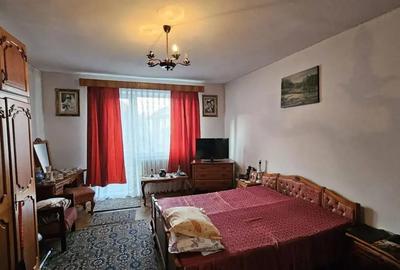Casă individuală de vânzare – Andrei Mureșanu, singur în curte - 4