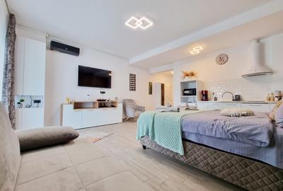 Studio cu parcare privata si priveliste catre ape in complex Casa del Mar - 1