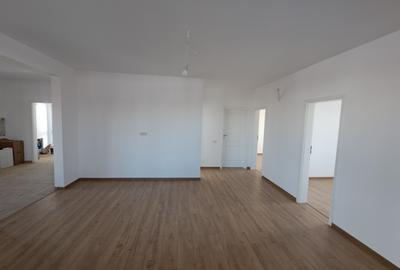 CASA 4 CAMERE CU SUPRAFATA GENEROASA IN  STIL NEOROMANESC - 17