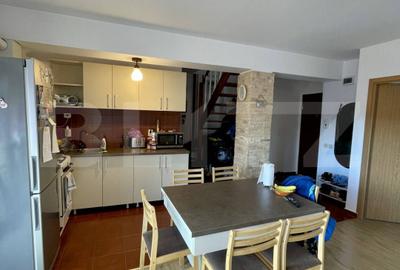 Apartament cu 3 camere semidecomandat, mobilat în Mănăștur