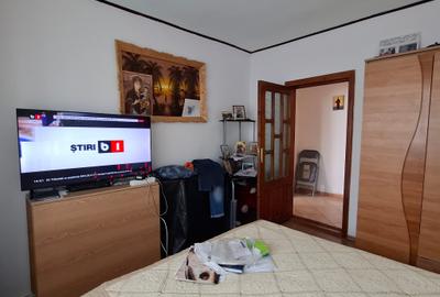 De vanzare apartament cu 4 camere , etaj 2 - 10