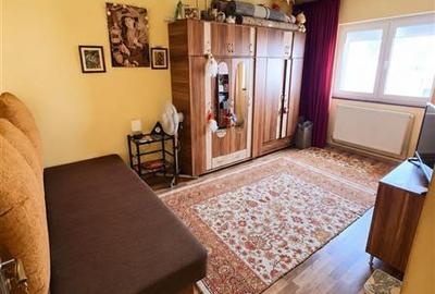 Apartament 2 camere decomandat Astra Carpatilor - 3