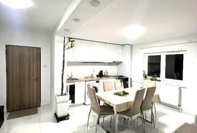 Apartament cu 4 camere decomandat în Unirii