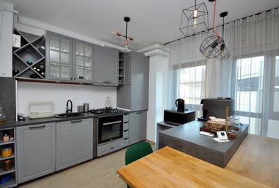 Apartament cu 3 camere, mobilat în Drumul Taberei