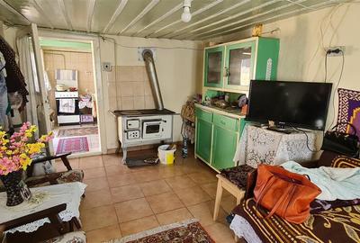 Casa de inchiriat pe calea Radnei - strada principala - 18