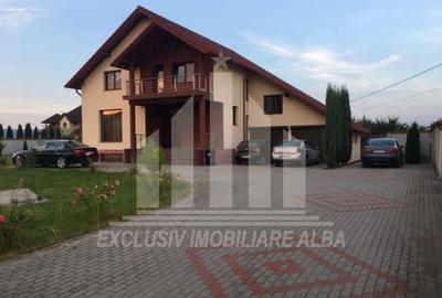 Casă individuală cu 5 camere în Micești