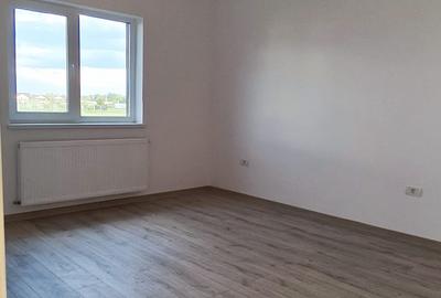 FARA COMISIOANE casa cu 4 - 5 camere P+1+pod 2 placi terasa cam tehnic la cheie - 18