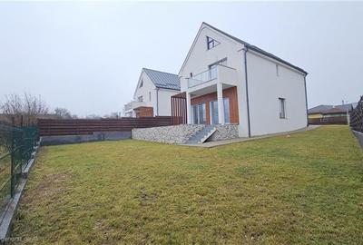 Acasa, deasupra orasului: Casa spatioasa in Feleacu cu panorama superba - 1