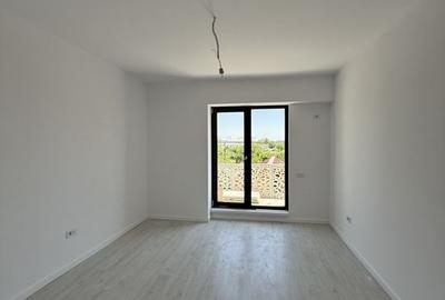 Apartament 2 Camere Spatios/ Metrou m. Teclu/ COMISION 0! - 4