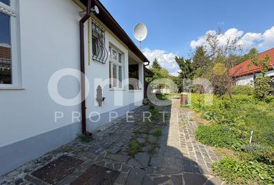 Casa renovata cu curte pentru inchiriere, zona Centrul Vechi - 2