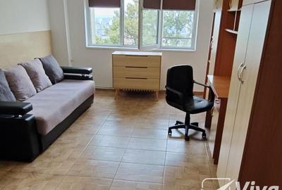 Apartament cu 2 camere decomandat, mobilat în Centru Civic