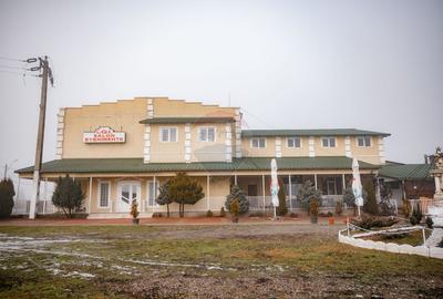 Spațiu comercial, de 1,132 mp, în Vânători-Neamț